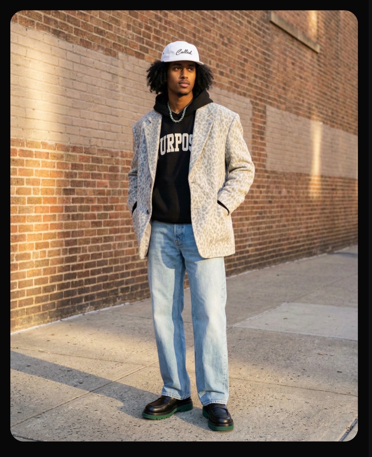LIVE WORTHY OF THE CALLING HOODIE – CORE BLACK